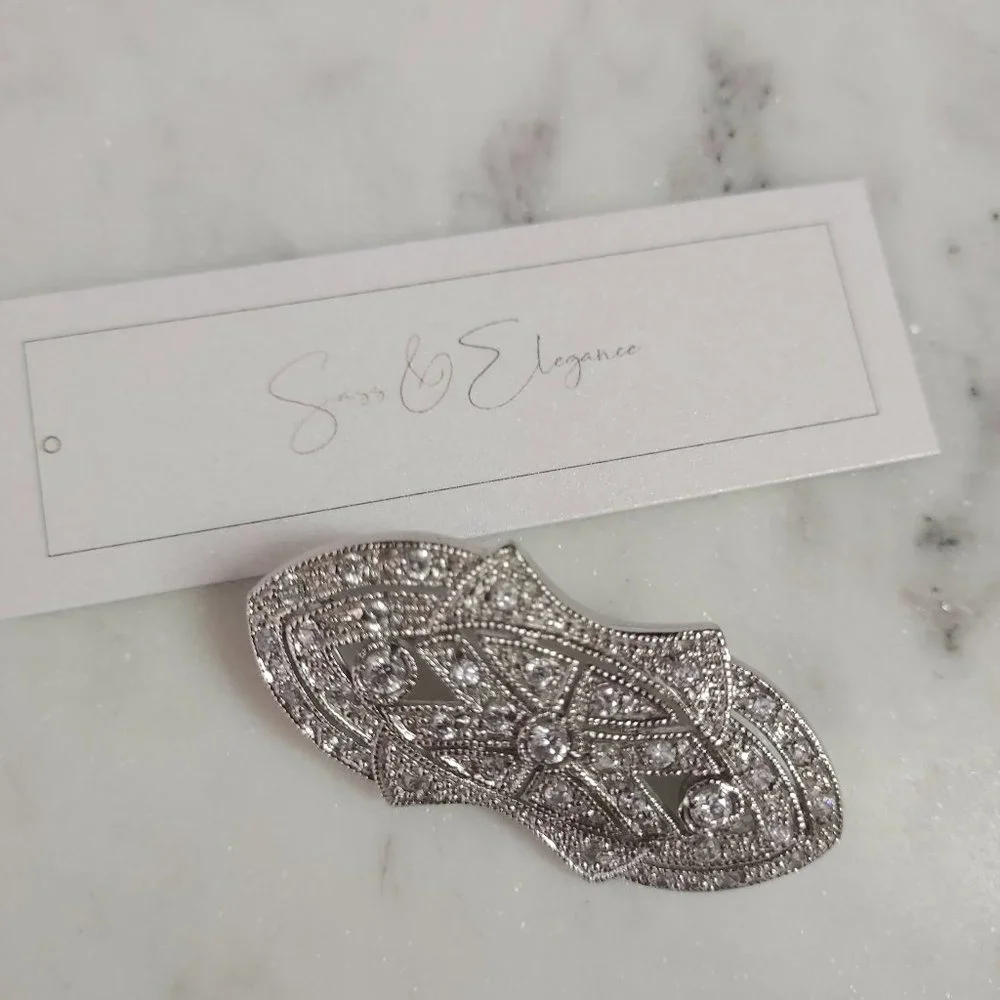 Art Deco crystal set in rhodium plated brooch. NEW - Picture 2 of 5